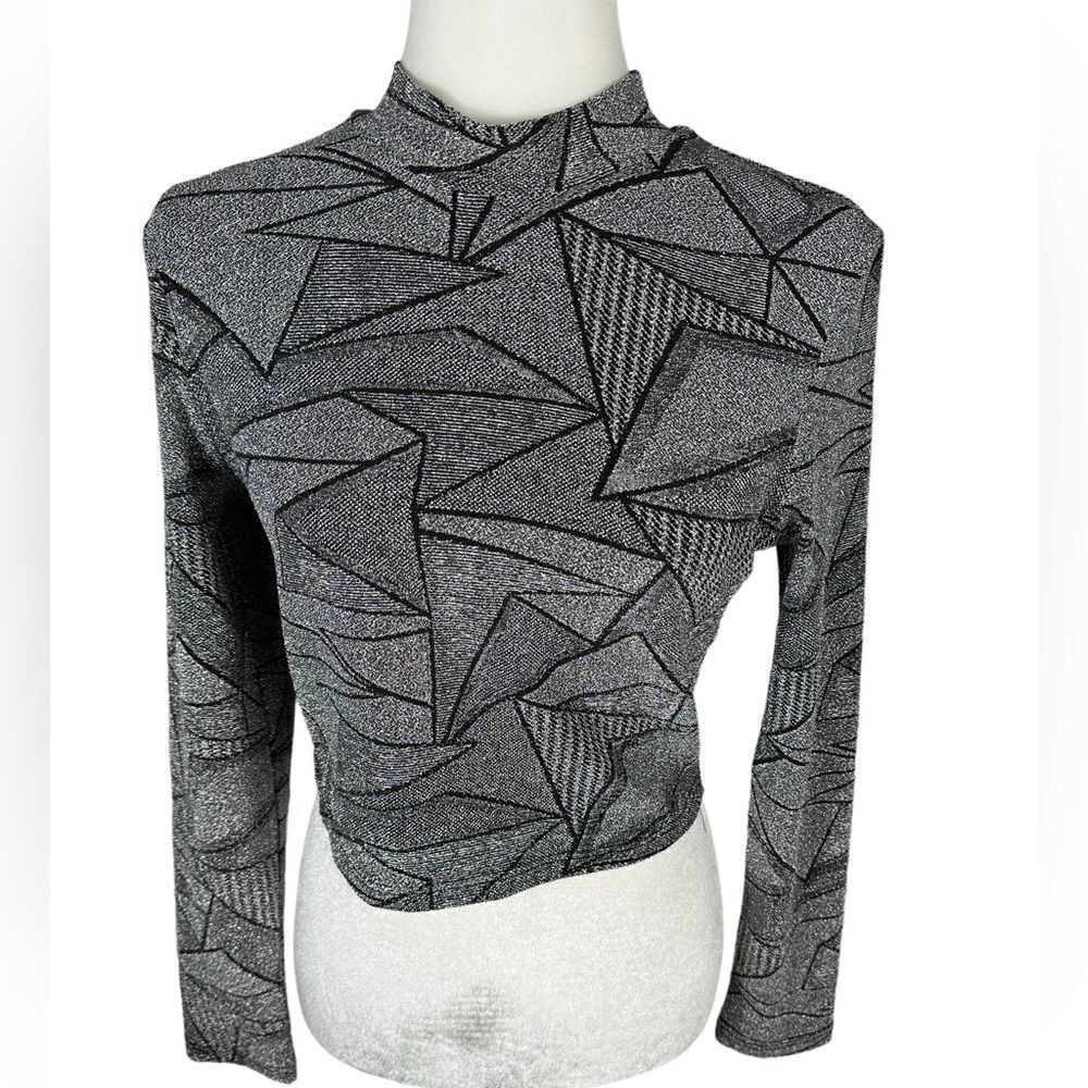 Geometric Print Silver & Black Shimmer Bodycon Mesh Long Sleeve Cropped Top - Picture 3 of 7